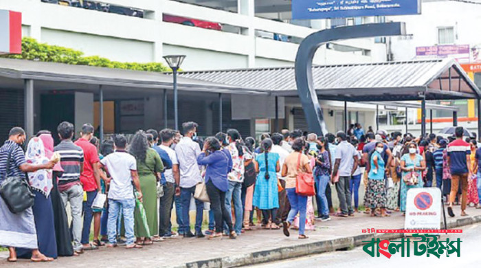 দেশ ছাড়ছে শ্রীলঙ্কার মধ্যবিত্তরা